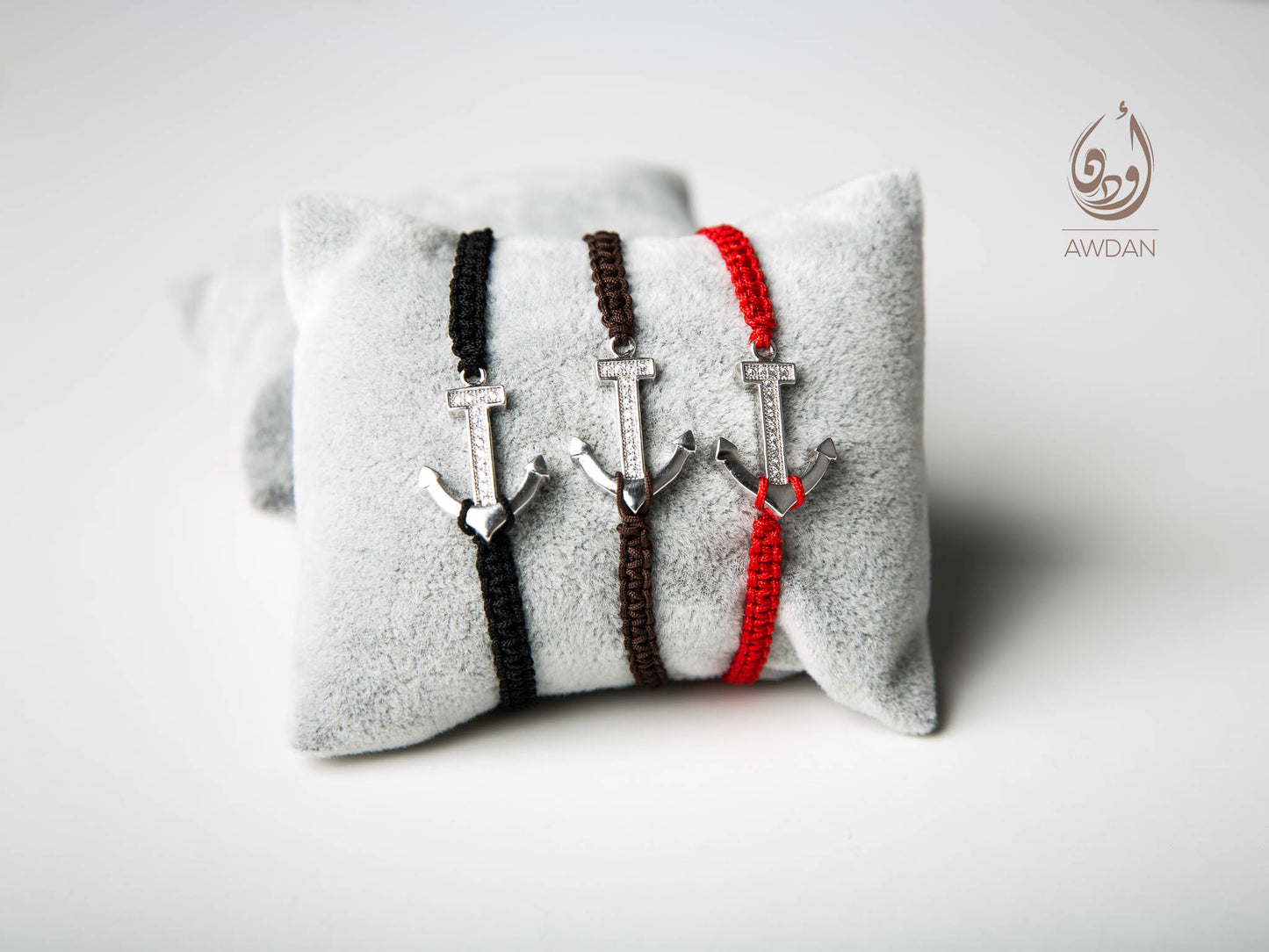 Anchor Threaded Bracelet