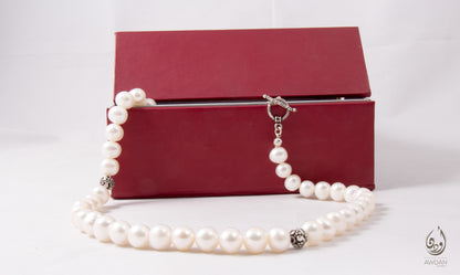 Short Pearls With Two Silver Beads Necklace