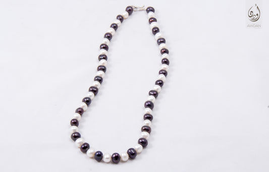 Mixed Black And White Pearls Necklace