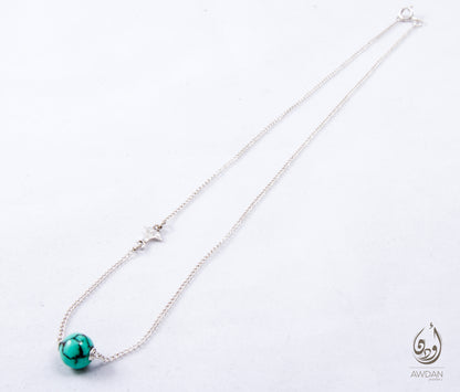 Stone And Side Lotus Necklace