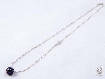 Stone And Side Lotus Necklace