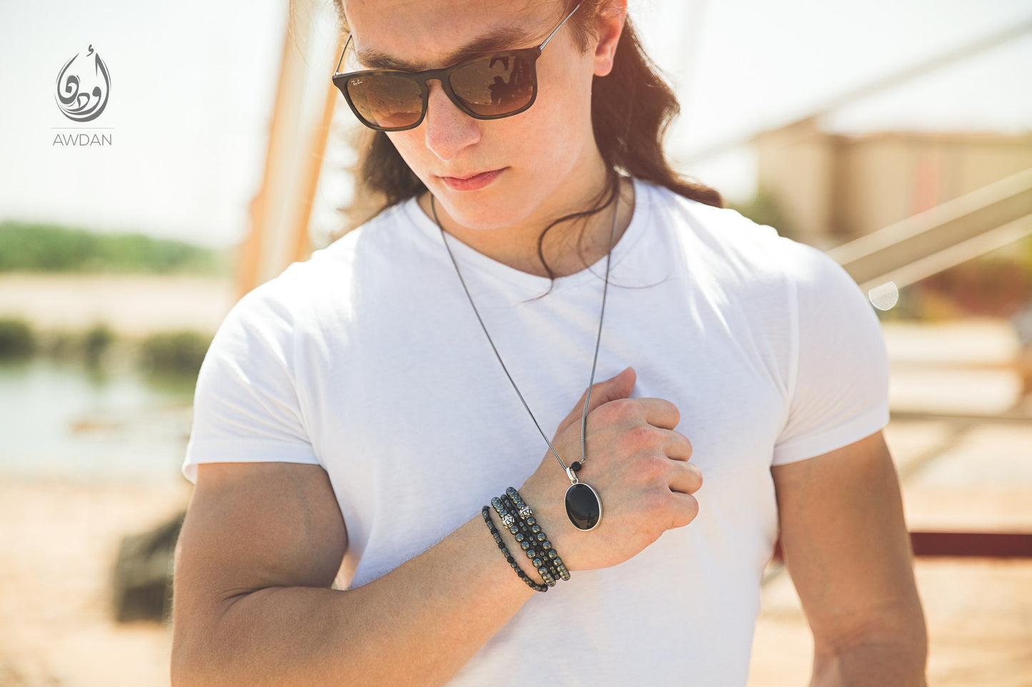 Framed Stone Pendant Necklace with Side Bead