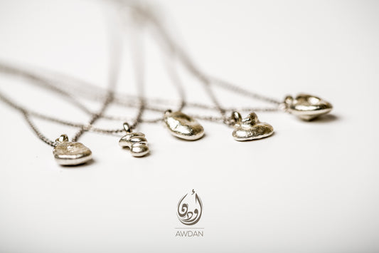 Random Pure Silver Droplet Necklace