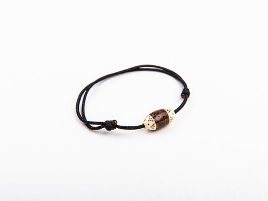 Ivory Bead Thread Bracelet