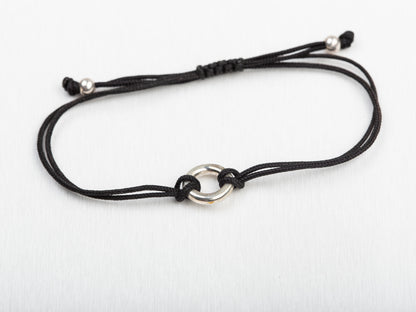 Minimalistic Circle Bracelet