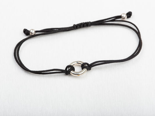 Minimalistic Circle Bracelet